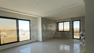 شقة - عمان - البحاث - الطبقة - 215000 دأ